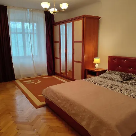 Balcescu Central Haus * Брашов
